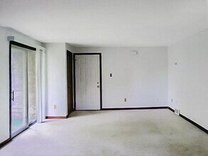 2169 Amy Dr in Niagara Falls, NY - Building Photo - Building Photo