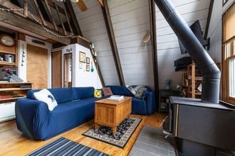 614 Sanford Hollow Rd, Unit SI ID1492978P in Margaretville, NY - Foto de edificio - Building Photo