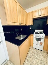 1640 NE 127th St in North Miami, FL - Building Photo - Building Photo