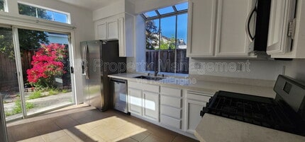 5435 Quebec Common in Fremont, CA - Building Photo - Building Photo