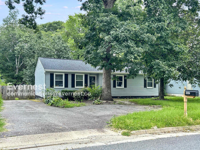9307 Shiloh Dr in Richmond, VA - Foto de edificio