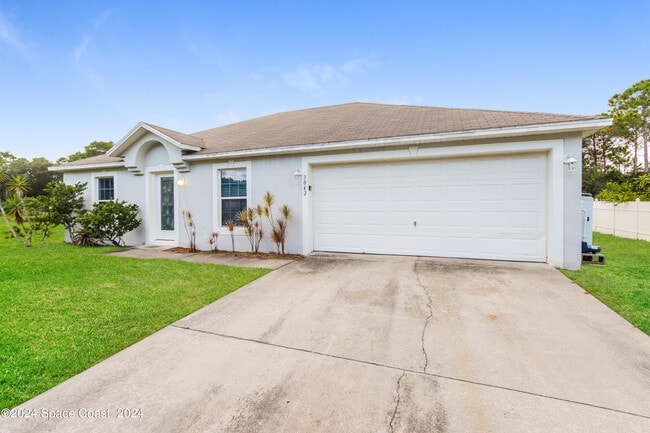 3042 Tazewell Ave SE in Palm Bay, FL - Building Photo - Building Photo