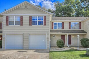 307 Windwood Ct, Unit 307 Windwood Ct in Mahomet, IL - Building Photo