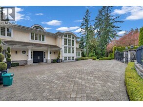 2913 Altamont Crescent in West Vancouver, BC - Building Photo - Building Photo