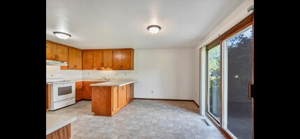 658 Menlo Park Rd in Green Bay, WI - Foto de edificio - Building Photo