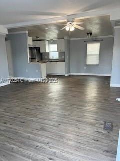 530 Heritage Cir in Pembroke Pines, FL - Building Photo - Building Photo