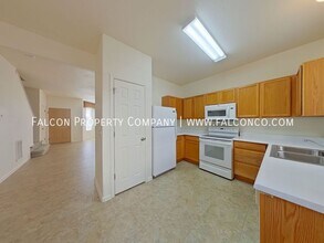 2274 Saint Paul Dr in Colorado Springs, CO - Building Photo - Building Photo