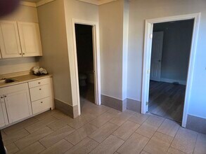 5 Lafayette St, Unit 5a in Rochester, NH - Building Photo - Building Photo