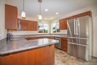 111 Carver Walk SE in Rainier, WA - Building Photo - Building Photo