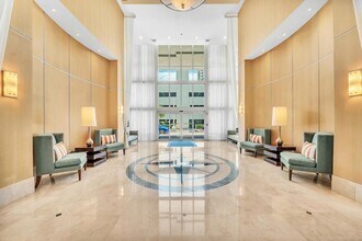 1945 S Ocean Dr, Unit 1803 in Hallandale Beach, FL - Foto de edificio - Building Photo