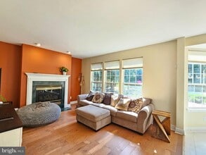 6 Hedgecroft Dr in Pennington, NJ - Building Photo - Building Photo