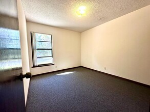1232 N Haverhill Rd, Unit 1 in Haverhill, FL - Building Photo - Building Photo