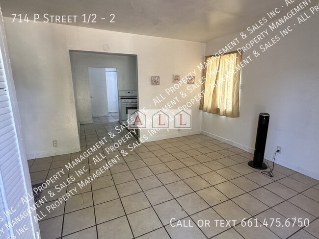 1 P St in Bakersfield, CA - Building Photo - Building Photo