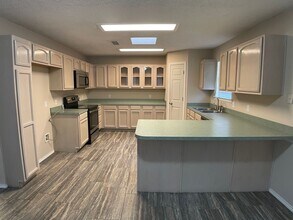 8749 Cornell Ave in Odessa, TX - Building Photo - Building Photo