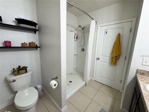 11124 Leland Groves Dr in Riverview, FL - Foto de edificio - Building Photo