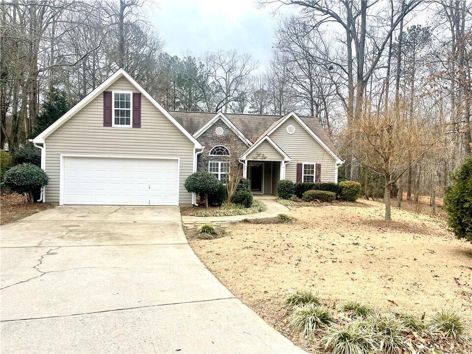 2657 Wildwind Dr in Bethlehem, GA - Building Photo