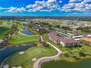 12621 Kelly Sands Way in Ft. Myers, FL - Building Photo - Building Photo