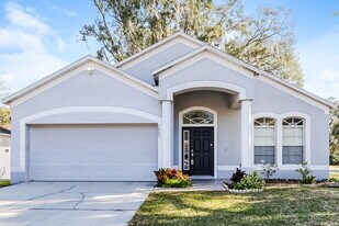 1602 Cason Wood Ct in Plant City, FL - Building Photo