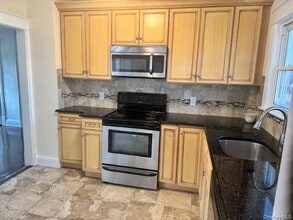 450 Nicolls Rd in Deer Park, NY - Building Photo - Building Photo