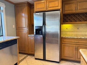 2 Goodwill Ct in Newport Beach, CA - Building Photo - Building Photo