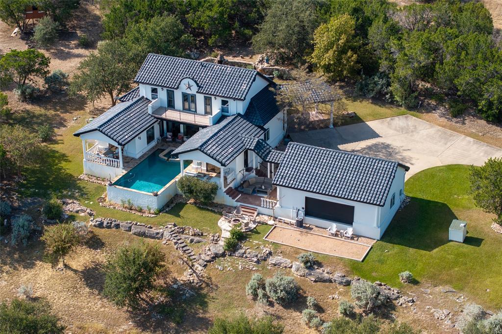 1128 Thurman Bluff Dr in Spicewood, TX - Building Photo