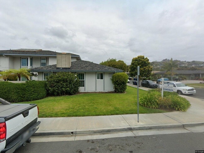 property at 2943 Lexington Dr
