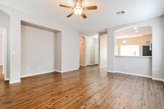 8172 W Ross Ave in Peoria, AZ - Building Photo - Building Photo