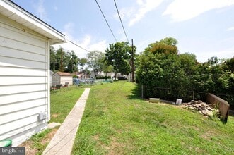 311 Delaware Ave in Delanco, NJ - Foto de edificio - Building Photo