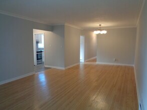 156 Overbrook Pl in Toronto, ON - Building Photo - Building Photo