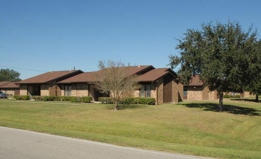 property at 1753 E Henderson Rd