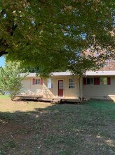 4000 Sycamore Dr NW in Cleveland, TN - Building Photo - Building Photo