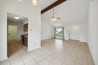 2723 N Brompton Dr in Pearland, TX - Building Photo - Building Photo