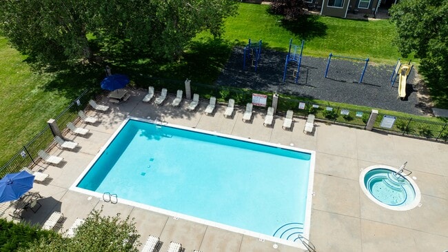 Crescent Cove Apartments