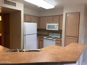 16715 E El Lago Blvd in Fountain Hills, AZ - Building Photo - Building Photo