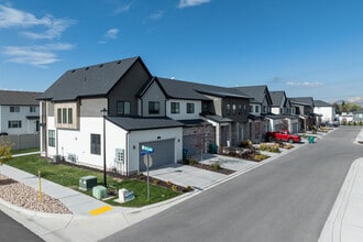 Snow Springs Towns in Lehi, UT - Building Photo - Building Photo