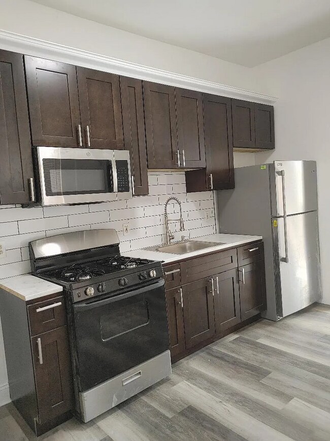 7208 Torresdale Ave in Philadelphia, PA - Building Photo - Building Photo