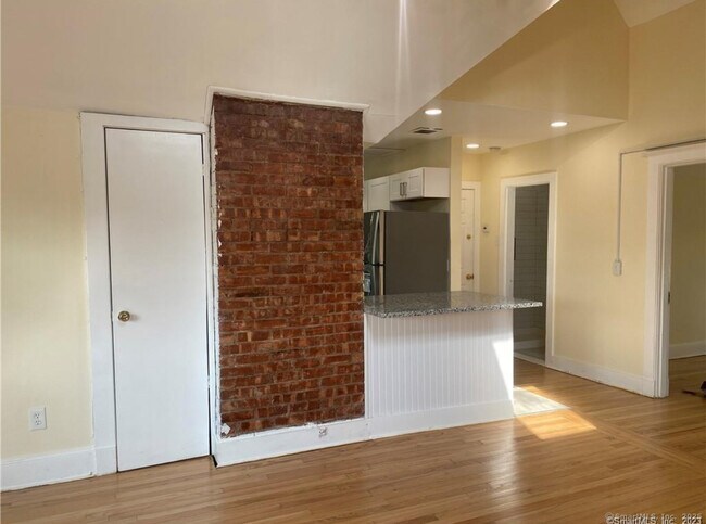 69 Fountain St in New Haven, CT - Building Photo - Building Photo