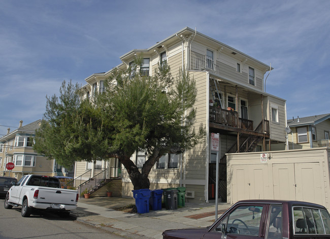 2301 San Antonio Ave in Alameda, CA - Building Photo - Building Photo