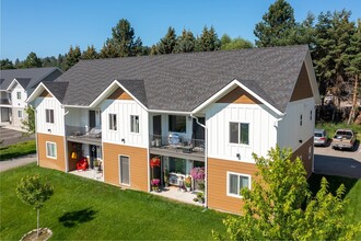 166-218 Jewel Basin Court in Bigfork, MT - Foto de edificio - Building Photo