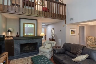 130 Inglewood Way in Greenville, SC - Building Photo - Building Photo