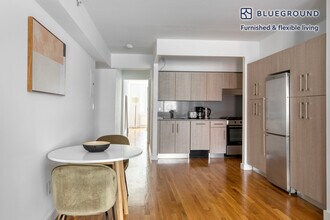 101 W 15th St, Unit FL5-ID1224 in New York, NY - Foto de edificio - Building Photo