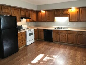 4733 Apple Tree Ln in Columbia, MO - Building Photo - Building Photo