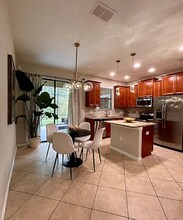 4338 Fennwood Ct in Zephyrhills, FL - Foto de edificio - Building Photo