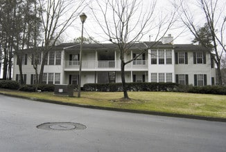 Chase Village Apartments in Jonesboro, GA - Building Photo - Building Photo