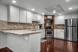 2655 Calle Abedul in Thousand Oaks, CA - Building Photo - Building Photo