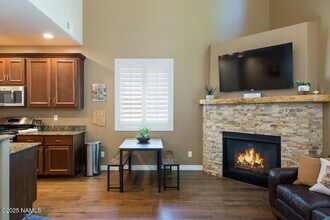 2860 W Pico Del Monte Cir in Flagstaff, AZ - Building Photo - Building Photo