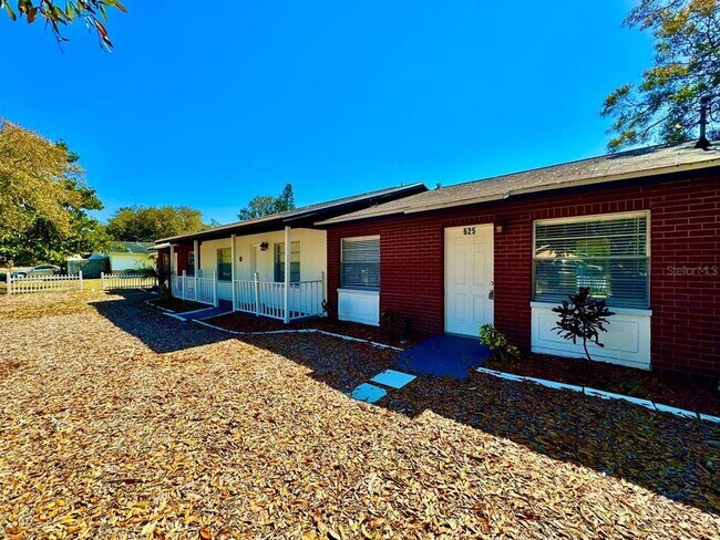 625 Wildwood Way in Clearwater, FL - Building Photo - Building Photo