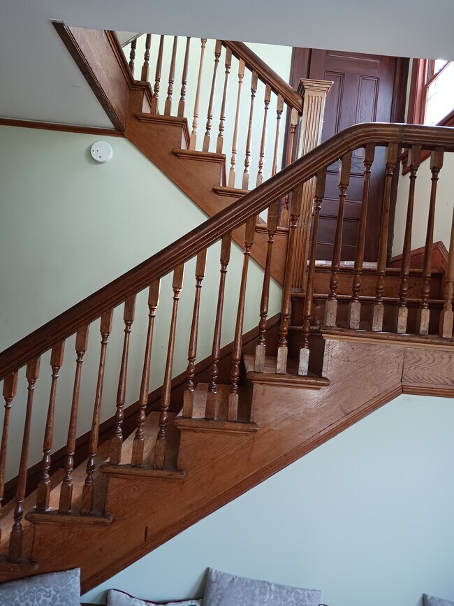 125 Montclair Ave Rentals in Montclair, NJ