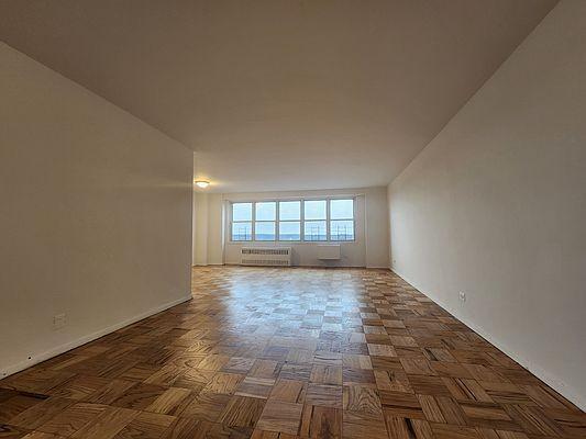 property at 3660 Oxford Ave