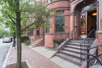 127 St Botolph St, Unit 8 in Boston, MA - Building Photo - Building Photo